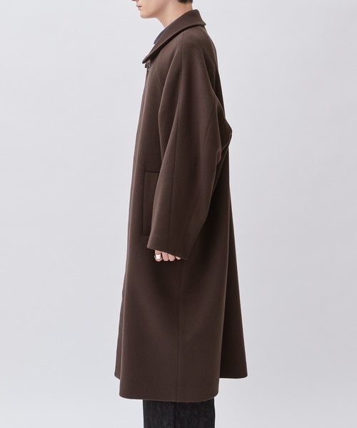 Lui's（ルイス）の「ハイクオリティ ビーバーメルトンボリュームロングコート（ステンカラーコート・メンズ・ブラック/ダークブラウン・M/S）」の8枚目の写真