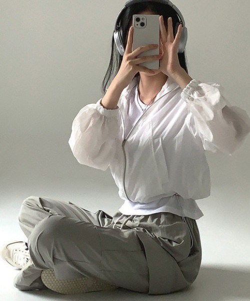 FREE STYLISTS(フリー スタイリスト)の「YUGA_YGMC クロップド丈 マウンテンジャケット ブルゾン(マウンテンパーカー・レディース・ブラック/ホワイト・FREE)」の15枚目の写真