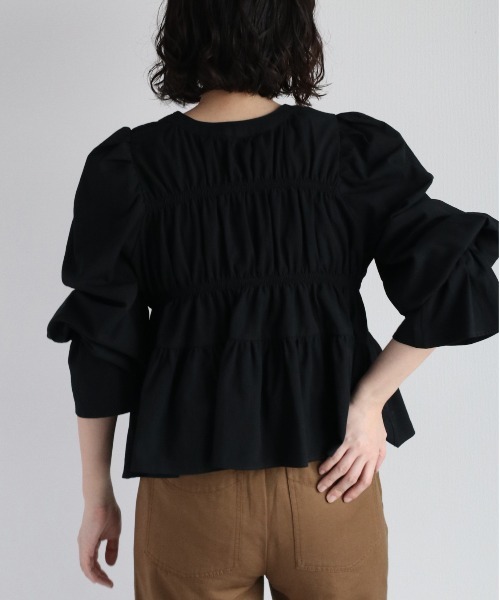 cepo（セポ）の「シャーリングリボンブラウス 2WAY（シャツ/ブラウス・レディース・ブラック/カーキ/オフホワイト・M）」の16枚目の写真