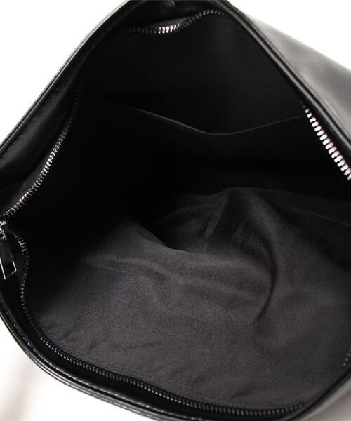 BARELY BLUE（ベアリーブルー）の「【 BARELY BLUE / ベアリーブルー 】 ミニポーチ付き スクエア ショルダーバッグ（ショルダーバッグ・レディース・ブラック/ホワイト/シルバー・FREE）」の8枚目の写真