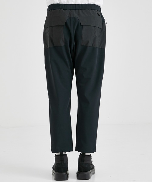 WHITE MOUNTAINEERING(ホワイトマウンテニアリング)の「【White Mountaineering / ホワイトマウンテニアリング】WINDSTOPPER STRETCH PANTS/ウィンドストッパーストレッチパンツ(その他パンツ・メンズ・ブラック・0/1/2)」の4枚目の写真