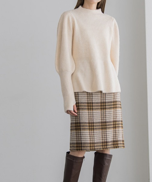 Pierrot(ピエロ)の「ミドル丈ウールタッチチェック柄スカート(スカート・レディース・オフホワイト/ピンク/ブラック/ベージュ・L/M)」の4枚目の写真