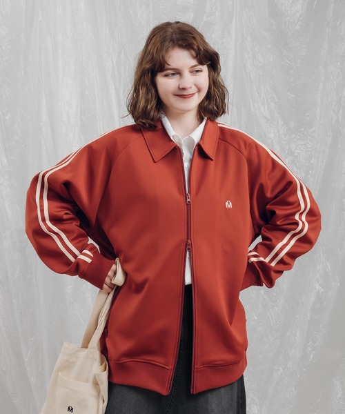 MUHET（ミュエータ）の「襟付きトラックジャケット（ジャージ・レディース・レッド/アイボリー/ブラウン・MEDIUM/X-LARGE）」の3枚目の写真