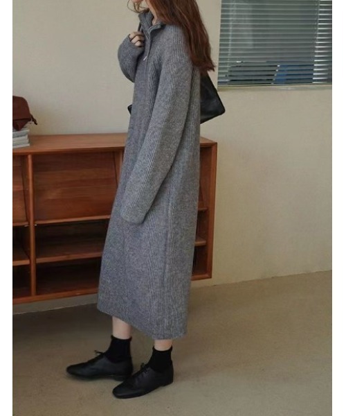 sorule（ソルレ）の「ハーフジップニットワンピース（ワンピース・レディース・ブラック/アイボリー/グレー・FREE）」の5枚目の写真