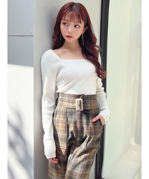 RESEXXY（リゼクシー）の「シンプルデザインスクエアニットトップス（ニット/セーター・レディース・ブルー/ブラック/ホワイト/ベージュ・FREE）」の18枚目の写真