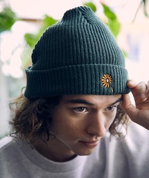 UN-FILLED（アンフィルド）の「mko11567- GERBERA EMB CORDUROY KNIT CAP ニット帽（ニットキャップ/ビーニー）」