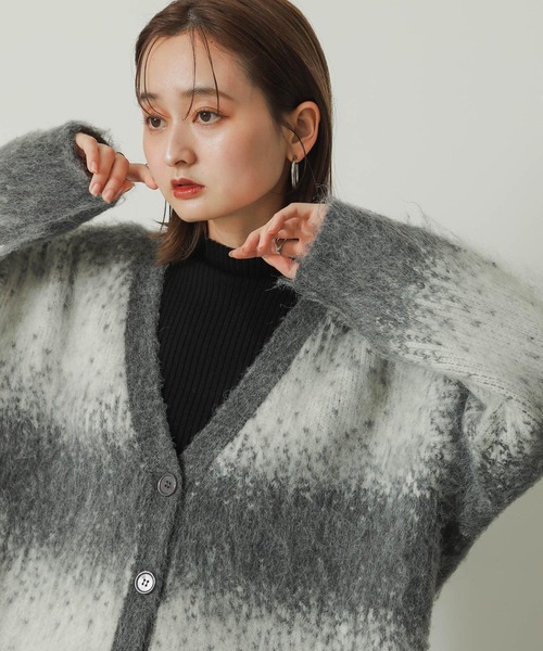 SENSE OF PLACE by URBAN RESEARCH(センスオブプレイスバイアーバンリサーチ)の「ニュアンスグラデーションカーディガン(カーディガン/ボレロ・レディース・ブルー系その他/グレー系その他・ONE)」の8枚目の写真