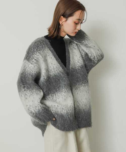 SENSE OF PLACE by URBAN RESEARCH(センスオブプレイスバイアーバンリサーチ)の「ニュアンスグラデーションカーディガン(カーディガン/ボレロ・レディース・ブルー系その他/グレー系その他・ONE)」の14枚目の写真