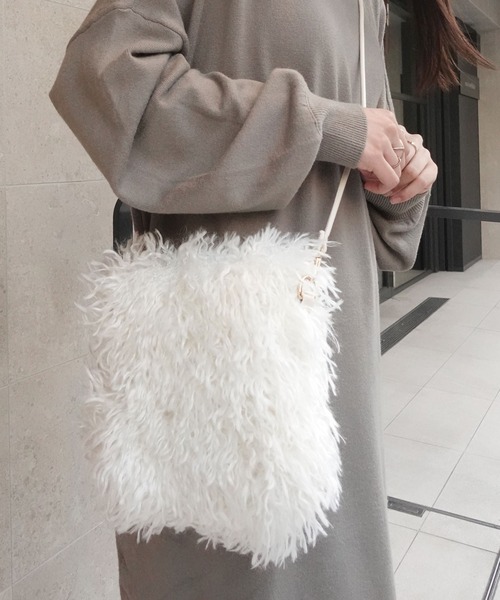 CORNERS（コーナーズ）の「ファーポシェット（ショルダーバッグ・レディース・ベージュ/ホワイト/ブラック・FREE）」の12枚目の写真