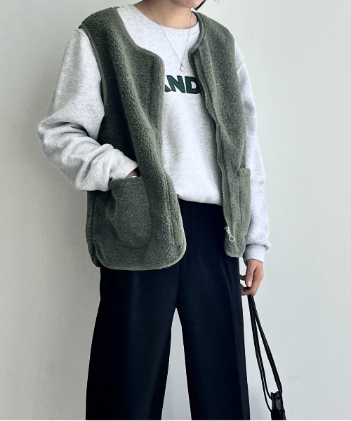 ECRIRE(エクリール)の「リラックスボアベスト(ベスト・レディース・グリーン/アイボリー/ベージュ/ブラウン・M)」の20枚目の写真