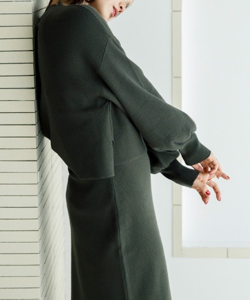 sail（サイル）の「【販売終了】【sail】ニットセットアップ　小さいサイズ【低身長・小柄女性向けサイズ】（スカート・レディース・グレー/カーキ・01）」の4枚目の写真