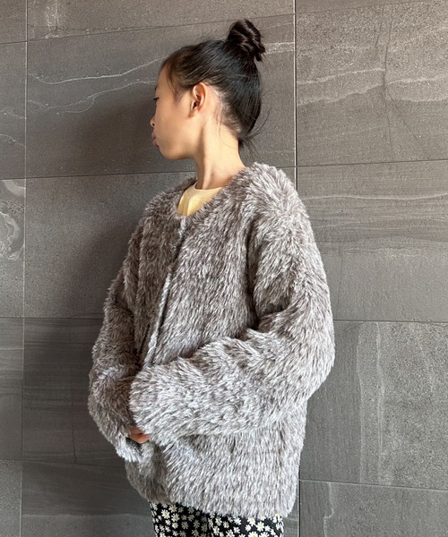 CIAOPANIC TYPY(チャオパニックティピー)の「【WEB限定】【KIDS】メランジシャギークルーネックカーディガン(カーディガン/ボレロ・キッズ・グリーン/ブルー/オレンジ/ブラウン・XL/XXL/M)」の2枚目の写真