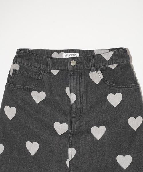 MILKFED.（ミルクフェド）の「HEART PRINTED DENIM SKIRT（デニムスカート・レディース・ライトインディゴブルー/ブラック・S/M）」の12枚目の写真