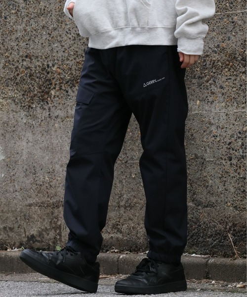GERRY（ジェリー）の「【GERRY/ジェリー】ポリストレッチ×裏トリコット カーゴジョガーパンツ(撥水/防風)（カーゴパンツ・メンズ・ブラック/カーキ/グレー/ネイビー・LL/M/L）」の2枚目の写真