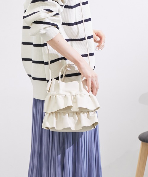 ROPE' PICNIC(ロペピクニック)の「ダブルフリルメッシュハンドルミニショルダーバッグ(ショルダーバッグ・レディース・ブラック/ピンク/シルバー/キナリ・FREE)」の2枚目の写真