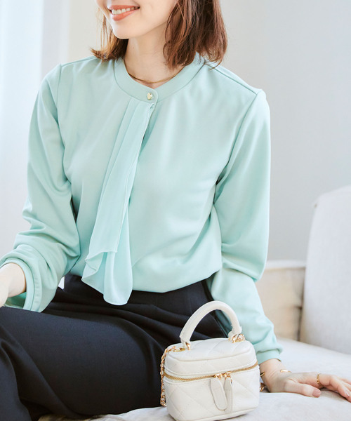 CROSS FUNCTION（クロスファンクション）の「《抗菌防臭・通気性》シフォンフリルカットソーブラウス【CF/クロスファンクション】（シャツ/ブラウス・レディース・ブラック/オフホワイト/ライトベージュ/ライトグリーン/ホワイト/ベージュ/ネイビー・M/L/LL）」の6枚目の写真