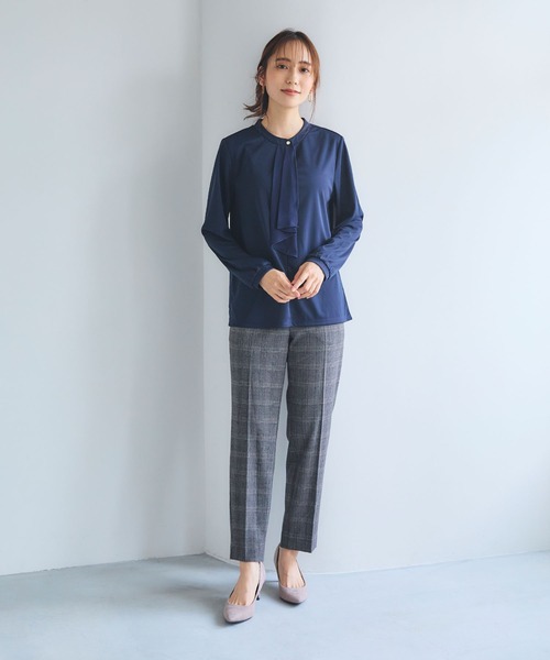 CROSS FUNCTION（クロスファンクション）の「《抗菌防臭・通気性》シフォンフリルカットソーブラウス【CF/クロスファンクション】（シャツ/ブラウス・レディース・ブラック/オフホワイト/ライトベージュ/ライトグリーン/ホワイト/ベージュ/ネイビー・M/L/LL）」の13枚目の写真