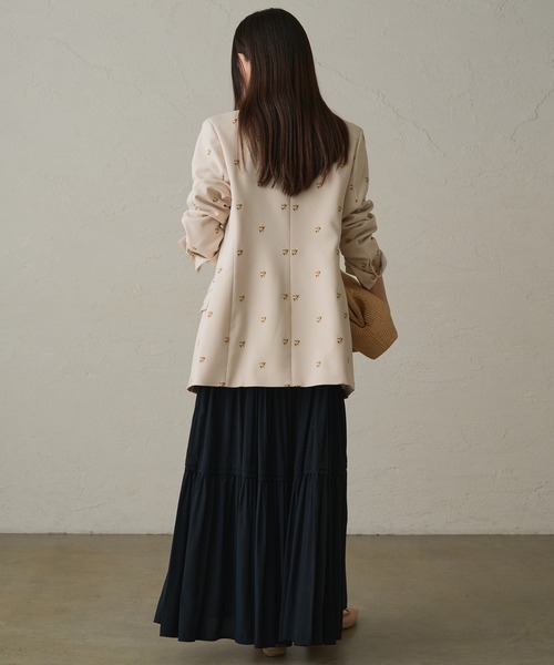 LOUNGEDRESS(ラウンジドレス)の「フラワー刺繍ジャケット LOUNGEDRESS(ラウンジドレス)の「フラワー刺繍ジャケット