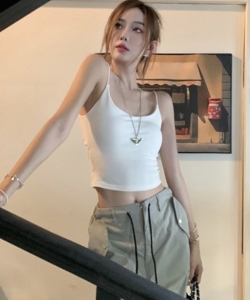 LADY LIKE(レディライク)の「パット付きバックデザインキャミソール(キャミソール・レディース・ブラック/ホワイト・M)」の11枚目の写真
