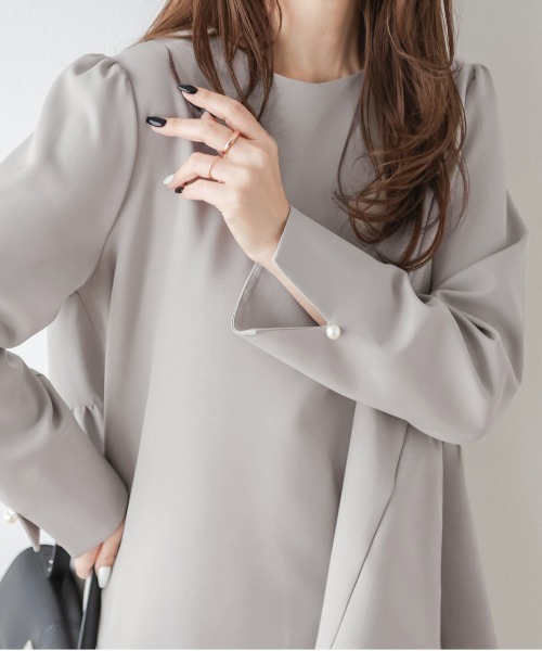 AMELY(エミリー)の「バックティアードセットアップ(セットアップ・レディース・ベージュ系/ネイビー/グレー/ブラック・M/L)」の8枚目の写真