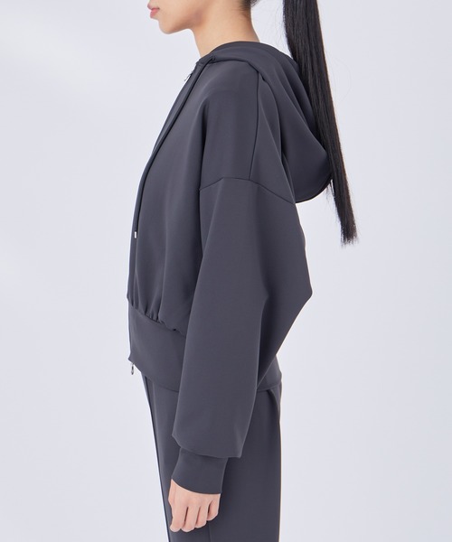 NERGY（ナージー）の「【接触冷感】クロップドダンボールZIPフーディー（パーカー・レディース・ライトグレー/ブラック・FREE）」の19枚目の写真