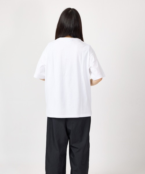 salle de bal（サルデバル）の「THE MACMILLAN Alice /  マクミラン・アリス 不思議の国のアリス ビッグTシャツ MA8474567 WNI DC（Tシャツ/カットソー・レディース・ベージュ/ブラック/ホワイト/ピンク・FREE）」の7枚目の写真