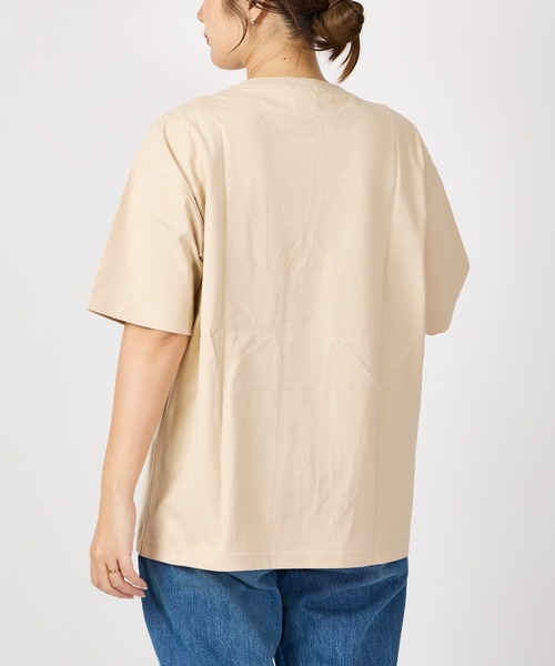 salle de bal（サルデバル）の「THE MACMILLAN Alice /  マクミラン・アリス 不思議の国のアリス ビッグTシャツ MA8474567 WNI DC（Tシャツ/カットソー・レディース・ベージュ/ブラック/ホワイト/ピンク・FREE）」の12枚目の写真