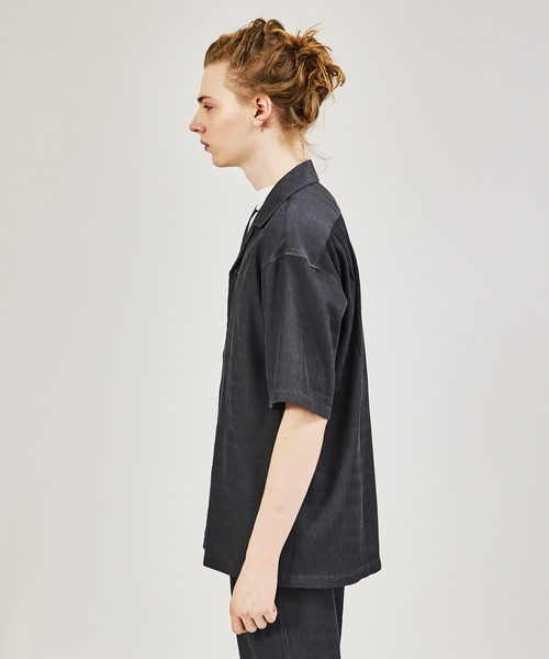 AH ABAHOUSE（エーエイチアバハウス）の「【AH ABAHOUSE / セットアップ対応】楊柳 オープンカラーシャツ（シャツ/ブラウス・メンズ・グレイッシュベージュ/ブラック/チャコールグレー/ダークグリーン・46/48）」の7枚目の写真