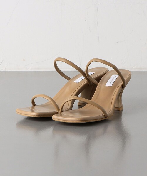 UNITED ARROWS(ユナイテッドアローズ)の「2ライン ミュールサンダル(サンダル・レディース・ブラック/ベージュ・38/35/36/37/35h/36h/37h)」の8枚目の写真