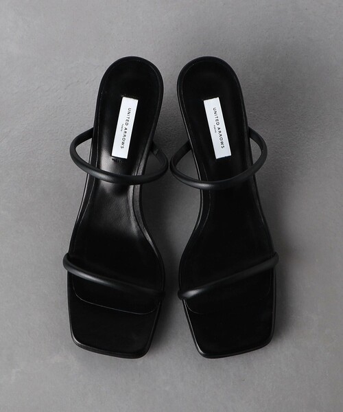 UNITED ARROWS(ユナイテッドアローズ)の「2ライン ミュールサンダル(サンダル・レディース・ブラック/ベージュ・38/35/36/37/35h/36h/37h)」の17枚目の写真