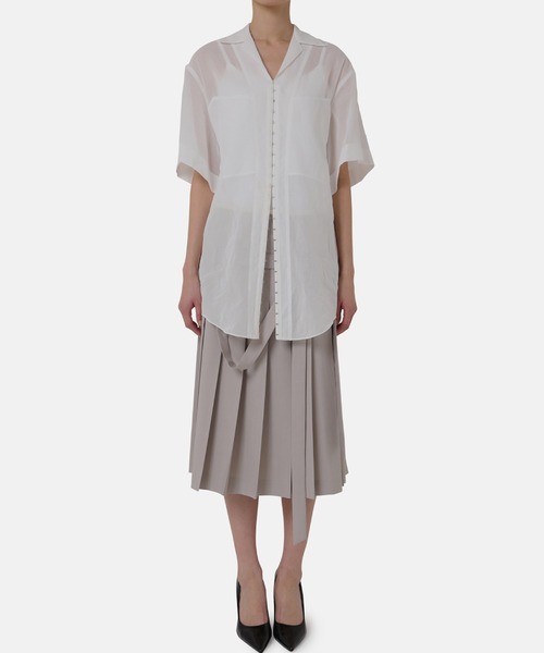 iRENE(アイレネ)の「フロントホックシャツ / Front Hook Shirt(シャツ/ブラウス・レディース・オフホワイト/ブラック/ブルー・36)」の4枚目の写真