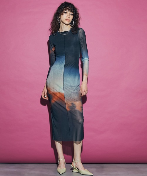 uyu.(ウユ)の「Art Design Sheer Dress / アートデザインシアーワンピース【uyu./ウユ】(ワンピース・レディース・オレンジ/グレー・FREE)」の6枚目の写真