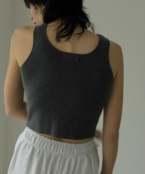 anuke（アンヌーク）の「Cropped Knit Tanktop（タンクトップ・レディース・アイボリー/チャコールグレー/クリーム・FREE）」の5枚目の写真