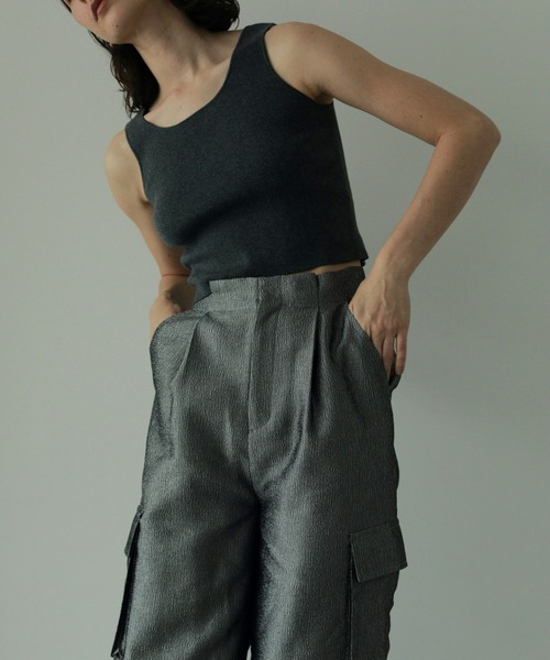 anuke（アンヌーク）の「Cropped Knit Tanktop（タンクトップ・レディース・アイボリー/チャコールグレー/クリーム・FREE）」の6枚目の写真
