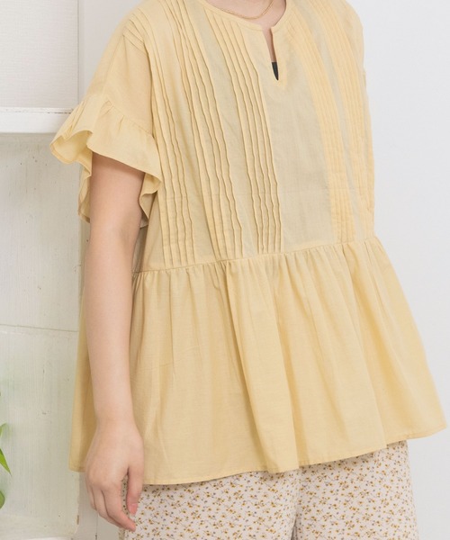 POU DOU DOU（プードゥドゥ）の「ピンタック使いプルオーバーブラウス（シャツ/ブラウス・レディース・ダークグレー/イエロー/オフホワイト・3）」の17枚目の写真