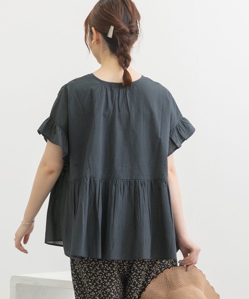 POU DOU DOU（プードゥドゥ）の「ピンタック使いプルオーバーブラウス（シャツ/ブラウス・レディース・ダークグレー/イエロー/オフホワイト・3）」の20枚目の写真