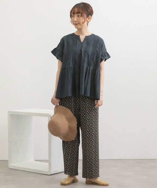 POU DOU DOU（プードゥドゥ）の「ピンタック使いプルオーバーブラウス（シャツ/ブラウス・レディース・ダークグレー/イエロー/オフホワイト・3）」の22枚目の写真