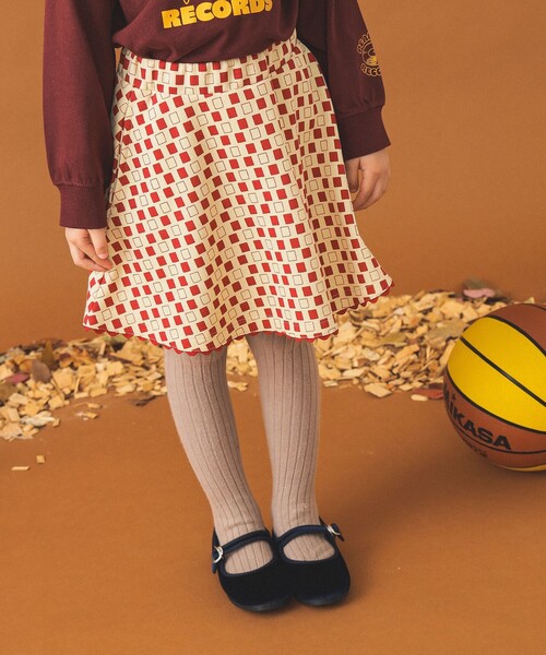 B:MING by BEAMS(ビーミングバイビームス)の「B:MING by BEAMS / スクエアプリント インショーツ スカート(100~140cm)(スカート・キッズ・レッド/グリーン・100/110/120/130/140)」の3枚目の写真