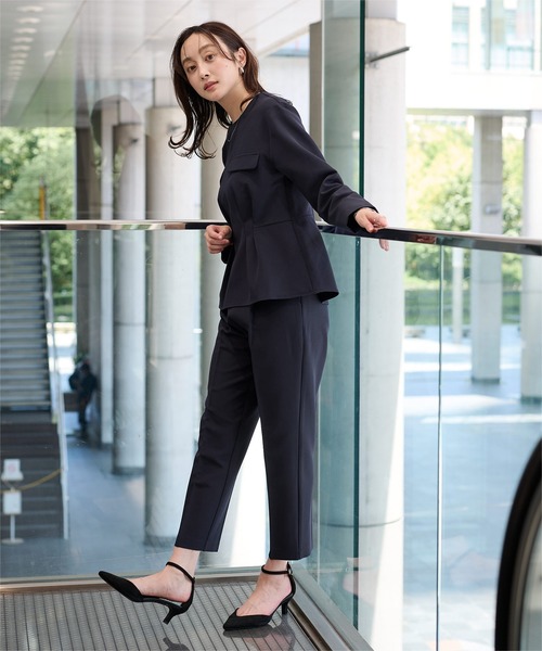 UR'S(ユアーズ)の「ハイウエストタックテーパードパンツ(その他パンツ・レディース・ブラック/ブルー/ネイビー/ホワイト/ベージュ・L/S/M)」の20枚目の写真