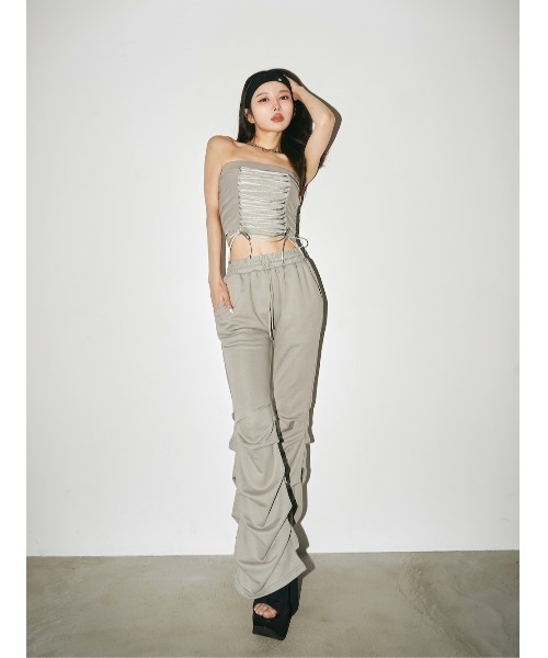 Darich レースアップロゴスウェットプルオーバー WHT Darich｜ダーリッチのスウェット通販 - ZOZOTOWN