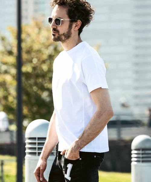 1PIU1UGUALE3 RELAX(ウノピゥウノウグァーレトレ リラックス)ラインストーンバックロゴ半袖Tシャツ（Tシャツ/カットソー）｜1PIU1UGUALE3 RELAX （ウノピゥウノウグァーレトレ リラックス）