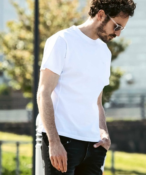 1PIU1UGUALE3 RELAX(ウノピゥウノウグァーレトレ リラックス)ラインストーンバックロゴ半袖Tシャツ（Tシャツ/カットソー）｜1PIU1UGUALE3 RELAX （ウノピゥウノウグァーレトレ リラックス）