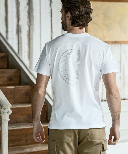 1PIU1UGUALE3 RELAX(ウノピゥウノウグァーレトレ リラックス)ラインストーンバックロゴ半袖Tシャツ（Tシャツ/カットソー）｜1PIU1UGUALE3 RELAX （ウノピゥウノウグァーレトレ リラックス）