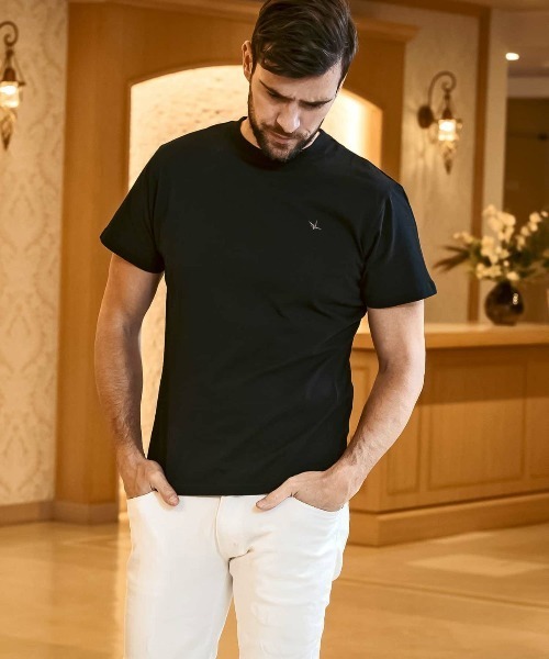 1PIU1UGUALE3 RELAX(ウノピゥウノウグァーレトレ リラックス)ラインストーンバックロゴ半袖Tシャツ（Tシャツ/カットソー）｜1PIU1UGUALE3 RELAX （ウノピゥウノウグァーレトレ リラックス）