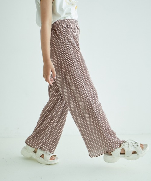 ROPE' PICNIC(ロペピクニック)の「アソート柄プリーツパンツ(その他パンツ・キッズ・ブラック系その他/ベージュ系その他・120/130/140/150)」の1枚目の写真