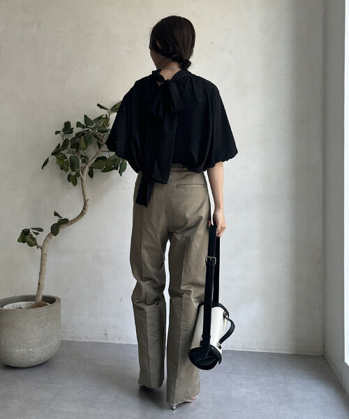 DouDou(ドゥドゥ)の「【WEB限定】シアーチェック棒タイブラウス(シャツ/ブラウス・レディース・アイボリー/ブラック・FREE)」の19枚目の写真