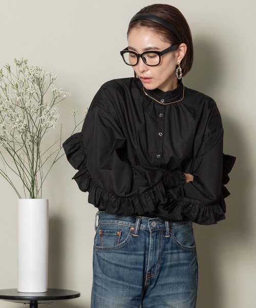 MHBG TOKYO（エムエイチビージートーキョー）の「ラッフルフリル袖シャツ（シャツ/ブラウス・レディース・ホワイト/ブラック・FREE）」の2枚目の写真