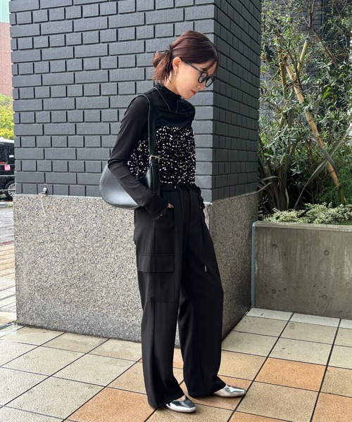 ISOOK(アイスー)の「【ISOOK / アイスー】スパンコールキャミソールビスチェ / セットアップ可能 スパンコールビスチェ ショート丈 セットアップ対応 キラキラ ZOZOTOWN限定(キャミソール・レディース・シルバー/ブラック・FREE)」の20枚目の写真