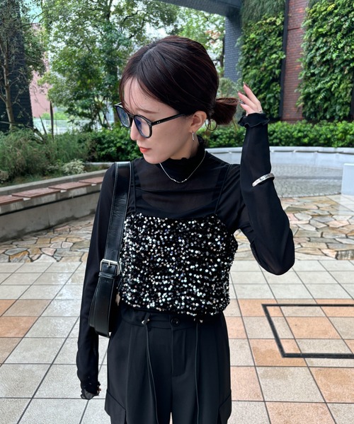 ISOOK(アイスー)の「【ISOOK / アイスー】スパンコールキャミソールビスチェ / セットアップ可能 スパンコールビスチェ ショート丈 セットアップ対応 キラキラ ZOZOTOWN限定(キャミソール・レディース・シルバー/ブラック・FREE)」の21枚目の写真