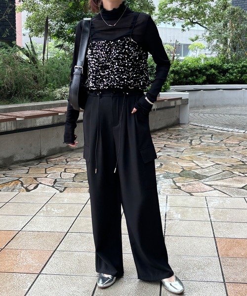 ISOOK(アイスー)の「【ISOOK / アイスー】スパンコールキャミソールビスチェ / セットアップ可能 スパンコールビスチェ ショート丈 セットアップ対応 キラキラ ZOZOTOWN限定(キャミソール・レディース・シルバー/ブラック・FREE)」の11枚目の写真